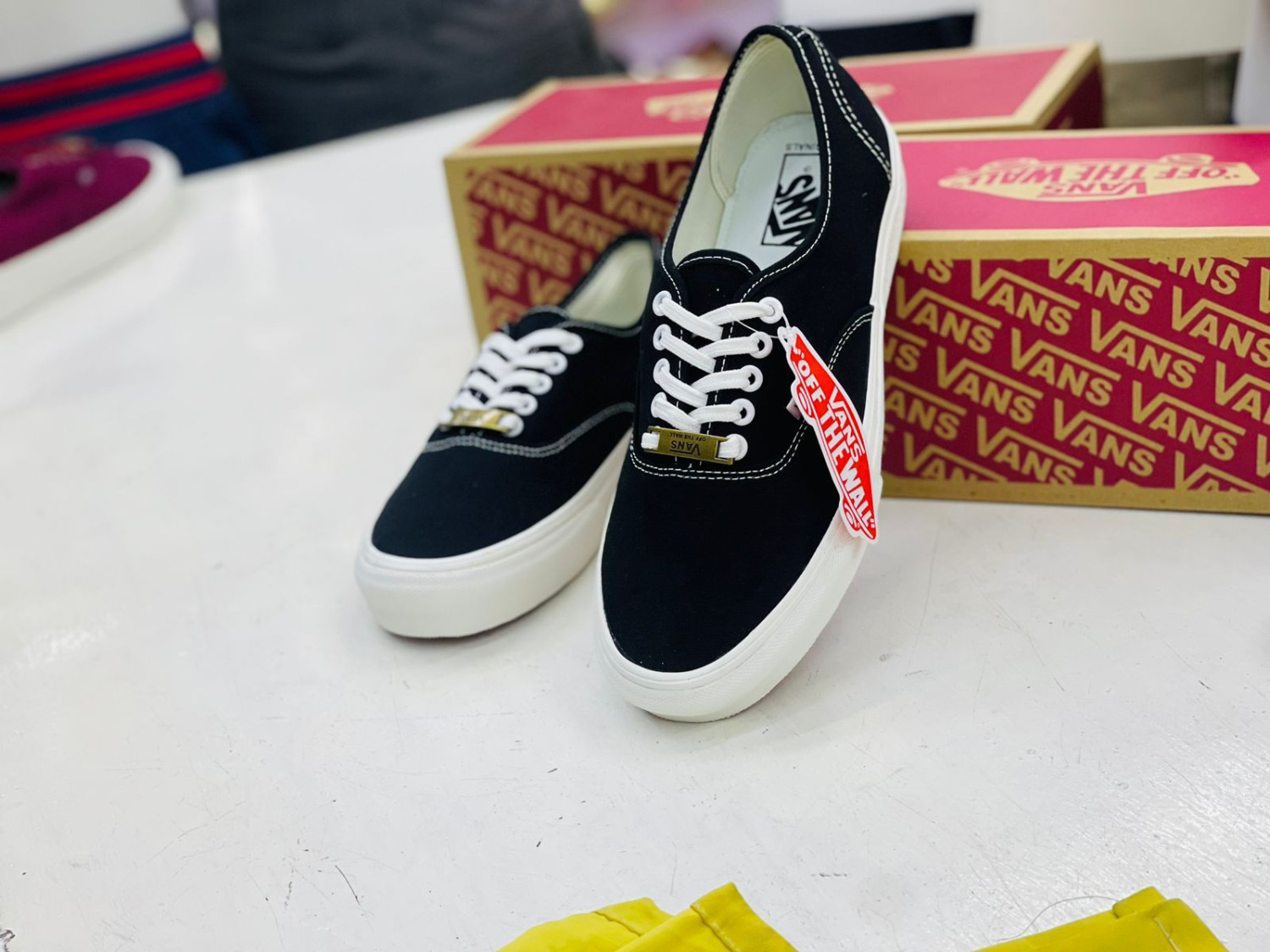 Sapatilha Vans Authentic Dvu